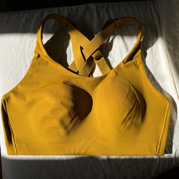 Lululemon Sports Bra💛 - Picture 2 of 7